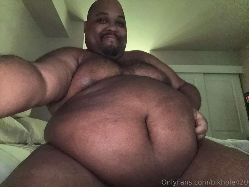 Bedtime chub, sending belly rubs 