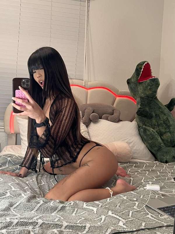 i dont mind if you wanna grab it 🍑