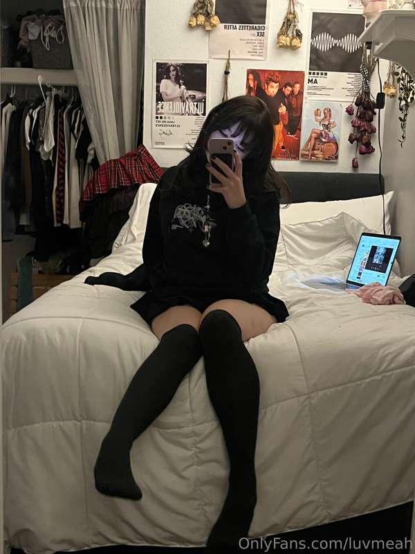 hmu im kinda in the mood to do something fun tn 👀