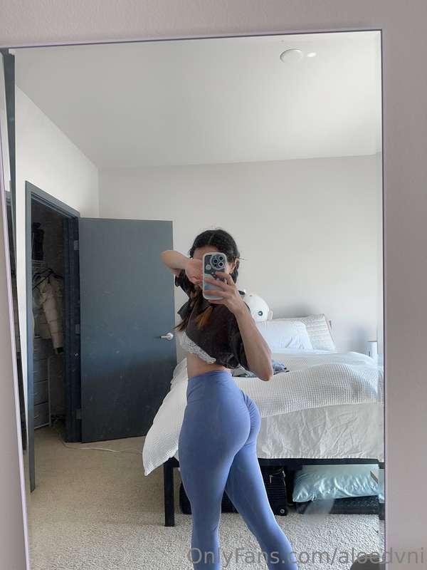 all sweaty with a pumped ass after the gym 🍑