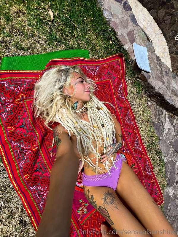 Soaking up sunshine, charging my soul☀️✨