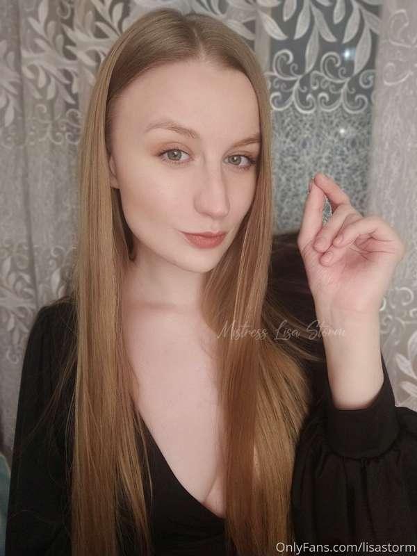 Angel face girl will make your life hell.😇😈