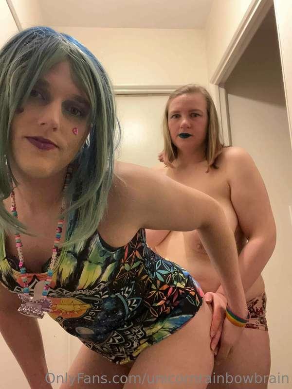 Some more photos of me and my sexy queen having some fun bef..