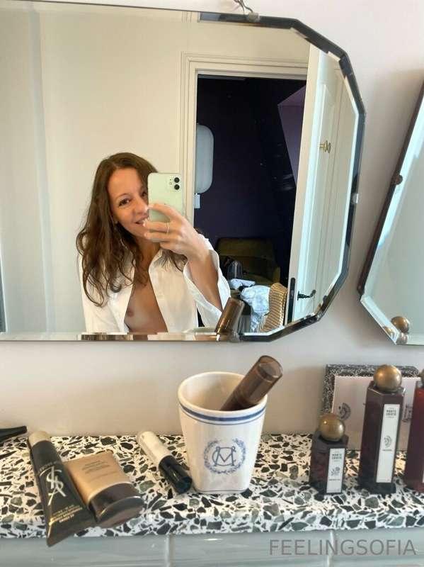 mirror mirror on the wall, it's button-down-shirt (no bra ) ..