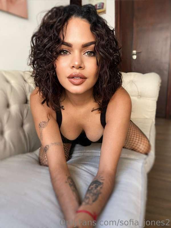 Have you seen my new content? 🥰🙈