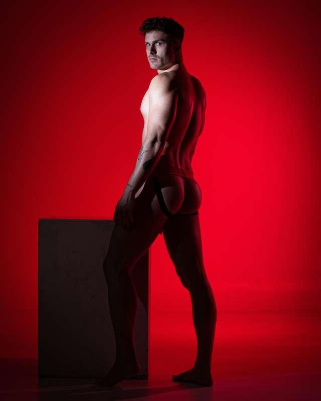 presenting new model @cessarguti ❤️‍🔥🔞