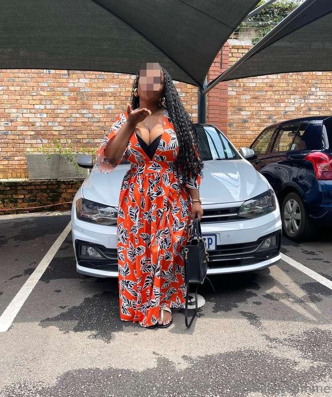 What do you think of my outfit today ,too much cleavage ?🤭