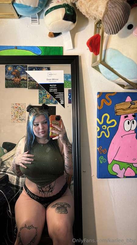 Hey babes should I post new content today? 