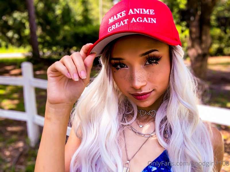 Do you like my hat hehe