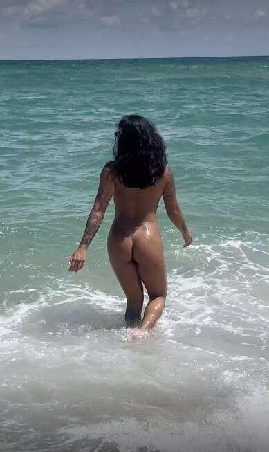 No bikini. No cover-up. Just me, bare and bold on the beach ..