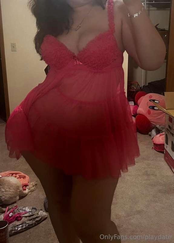 What do you think about this dress, dm your thoughts 🤭😘