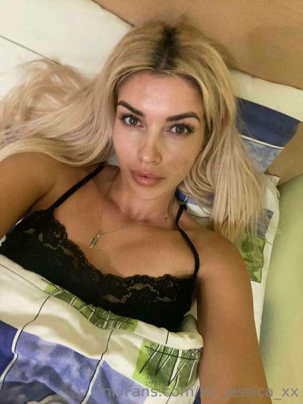 😺Your kitty waiting for you in my bed...here is already warm..