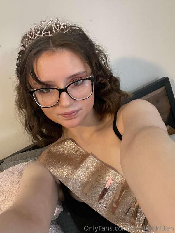 ITS MY BIRTHDAY!!!