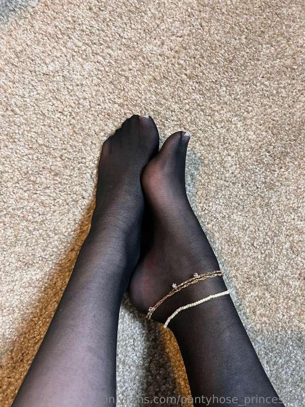 pantyhose_princess99 image #1