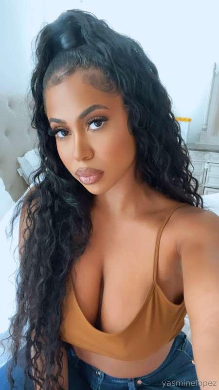 My cleavage is your weakness 🔥