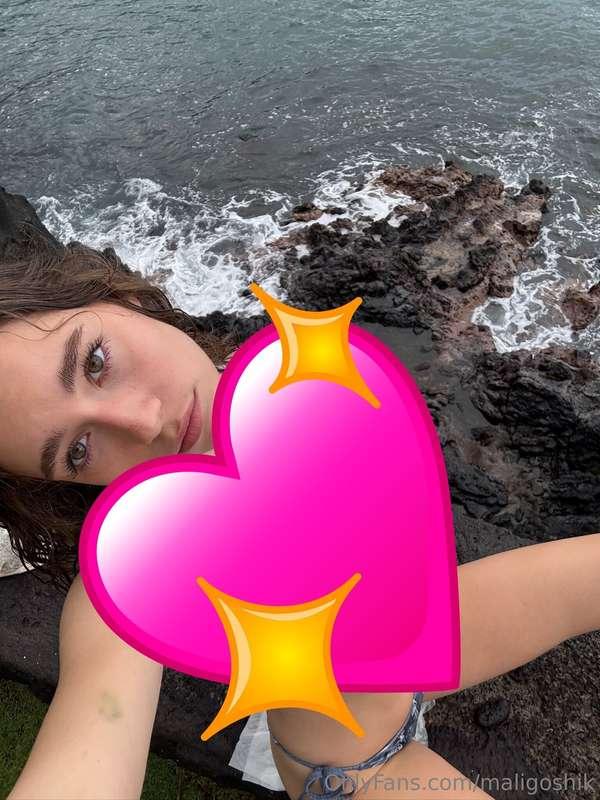 miss Hawaii… just wet top all day kinda days 💦