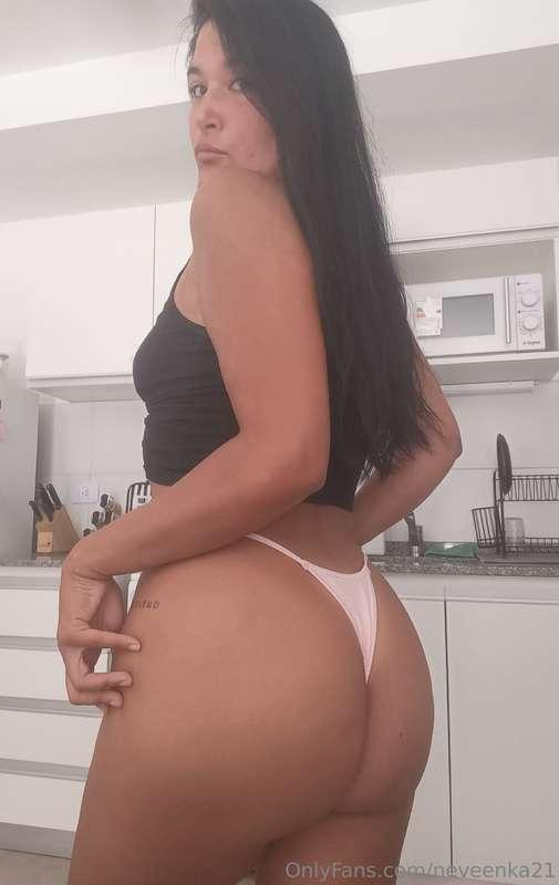 Do you have the same fantasy as me? You like cooking, darlin..