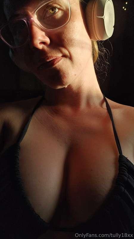 Should I take it off? 😏