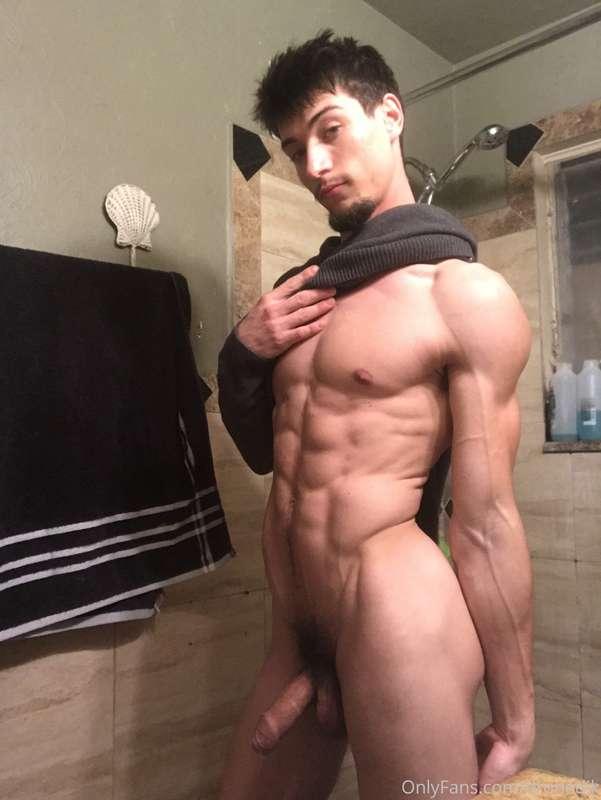 Finally home😊 what a long ass dayyy hope yours was great;)