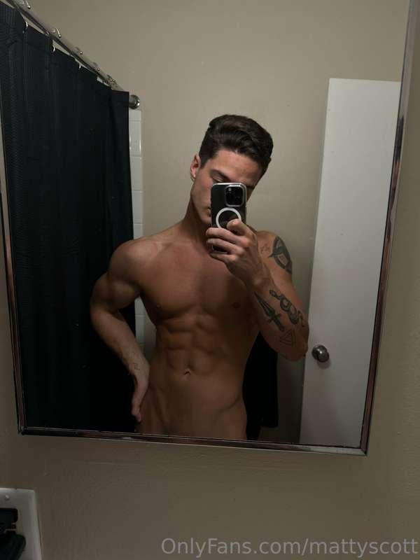 A little gym vibe and post gym vibe ☺️