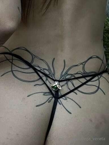 Kupiłyśmy sobie takie same majtki dzisiaj z @undressed_seams..