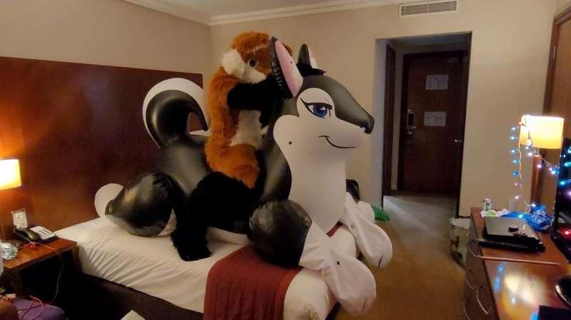 Being mean to the Sharp Claw toy >;3