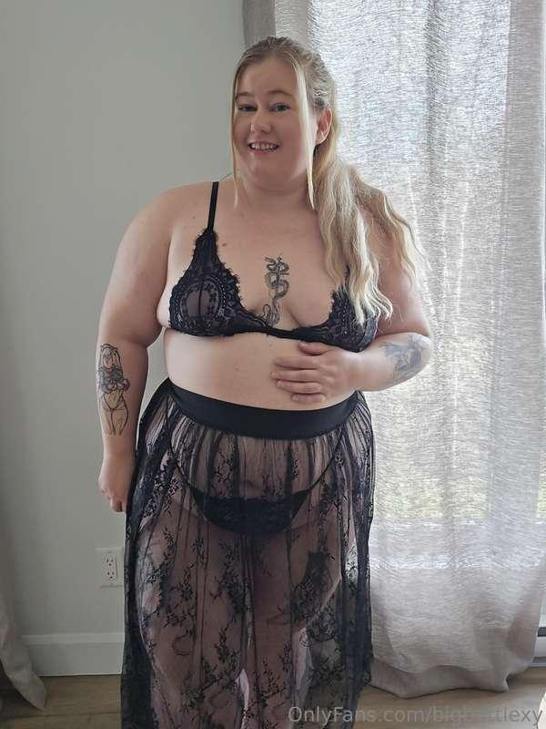 # undress me *Come to @lexy_lissa to get me naked everyday* ..