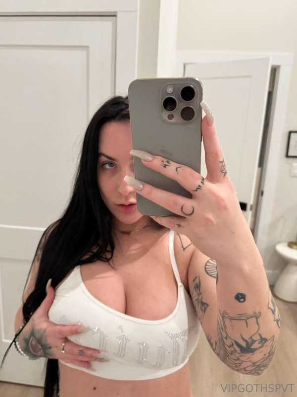 a handful but thats what hands are for 😏