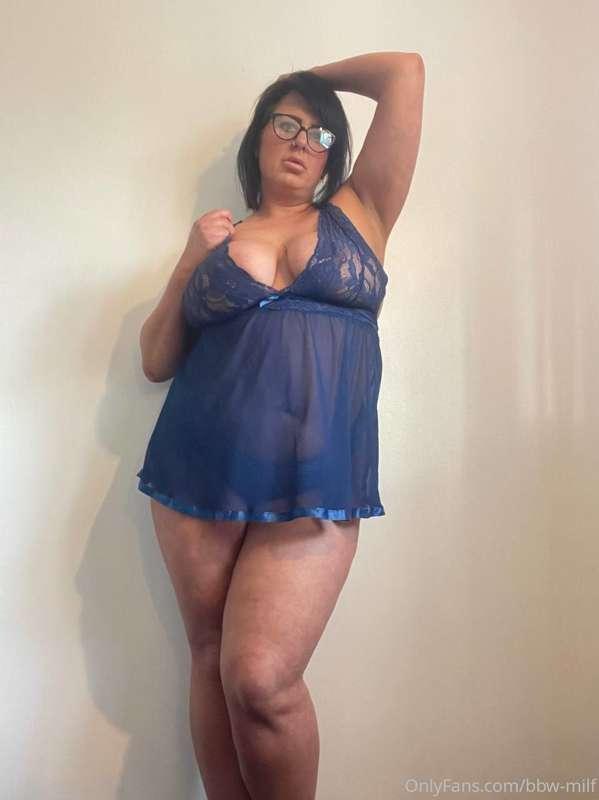 If you send me #blue 💙 then I’ll send you the topless pictur..