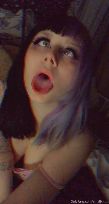 How Kittn would look at you~