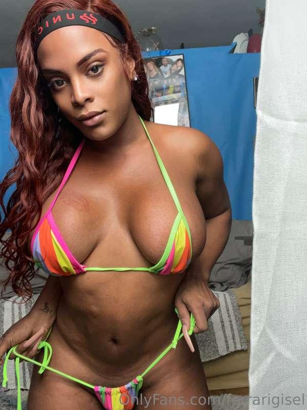 Big TIts ,Slim waist , Thick ass !’n