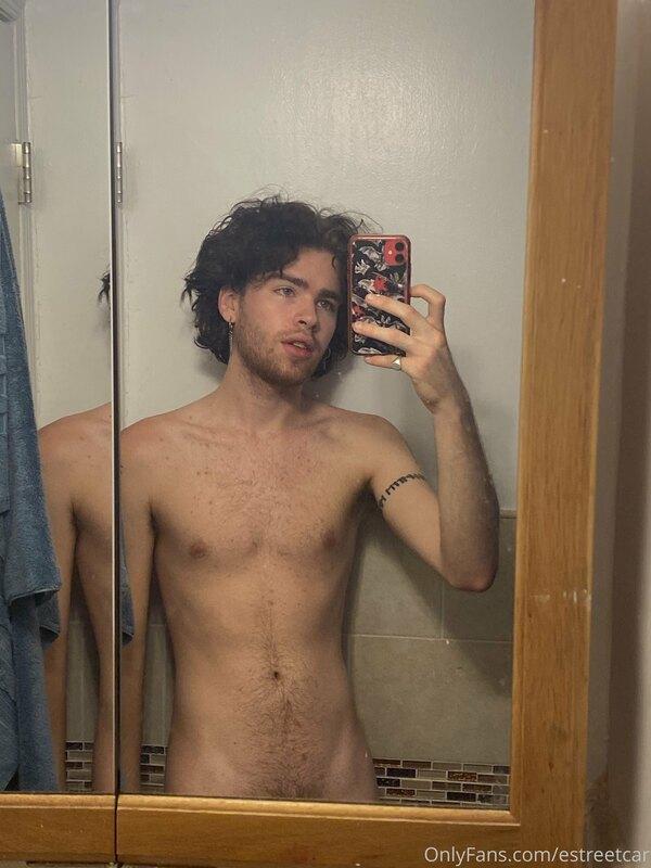 the last nudes i’ll ever take in this apartment, it’s okay t..