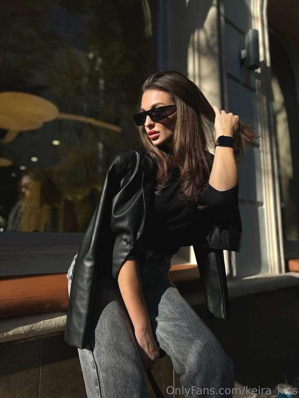 A wonderful mood when sunny days warm your soul💛☀️