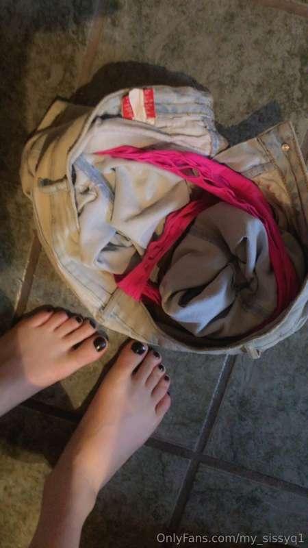 If I forget my clothe in your room what you will do? 🤓