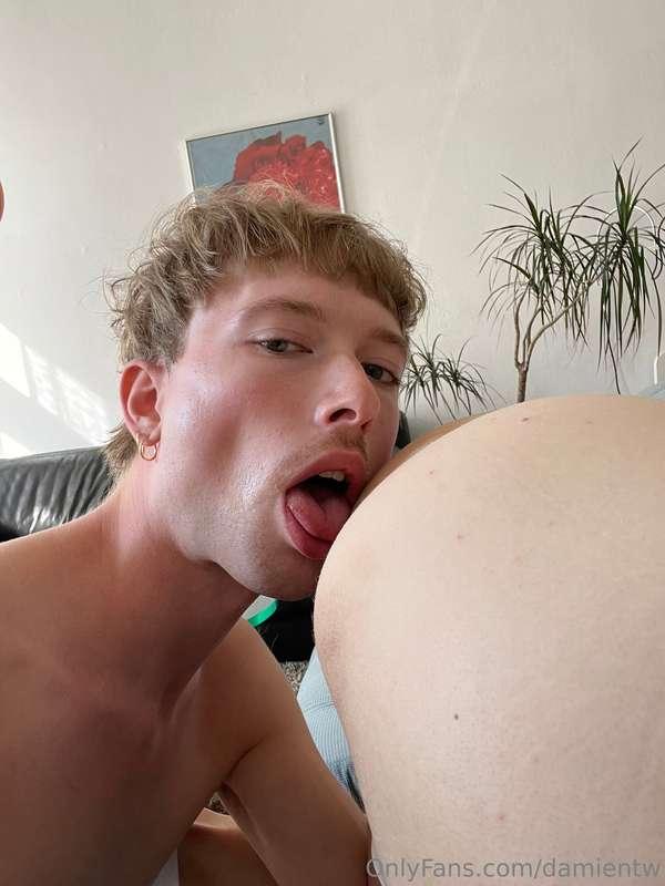 damientw image #2