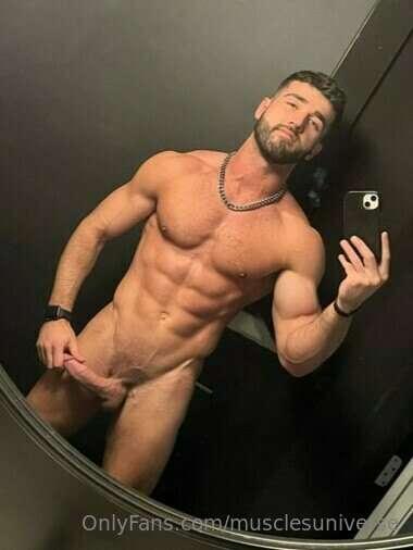 Hot @xavier_17 from Vermont naked!