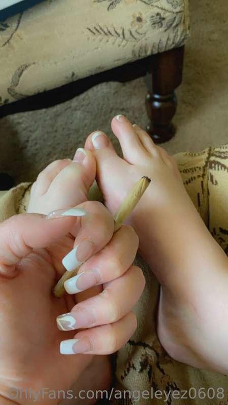 angeleyez0608 image #0