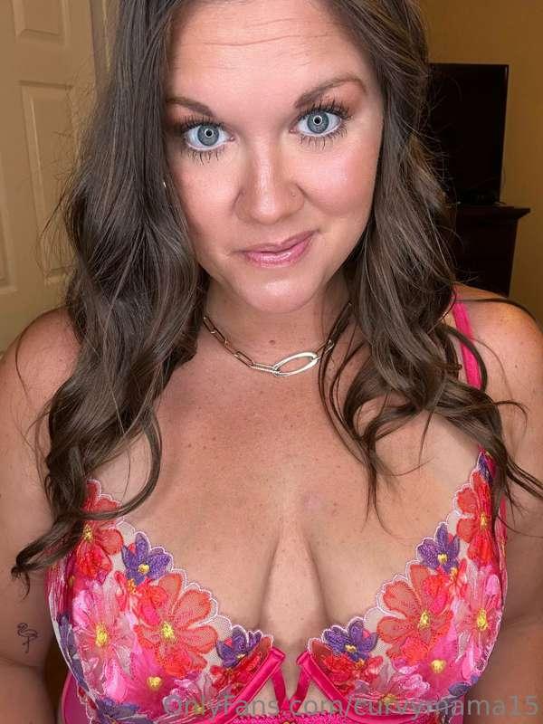 curvymama15 image #0