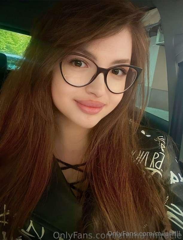 🌸 @emma_miracle 🌸Sweet and gentle, but also terribly sexy 🤤🔥..