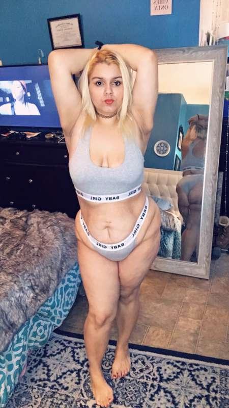 My big belly come rub it