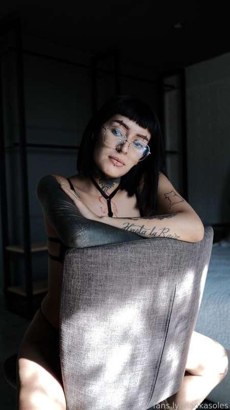 viankasoles image #4