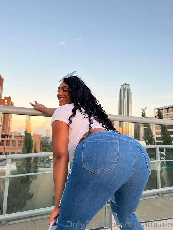 Made ya look😋