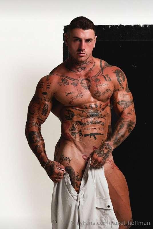 Wait until you see this fucking Aussie Stud Magic Mike Model..