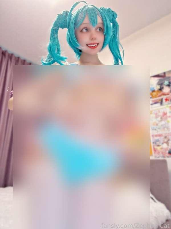 DM