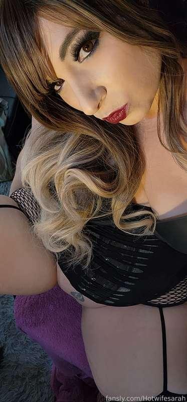 hotwifesarah image #4