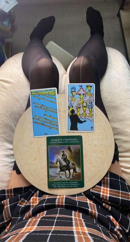 TODAYS TAROT / ANGEL CARD READING FOR SEPTEMBER 17th 2021  🪄..