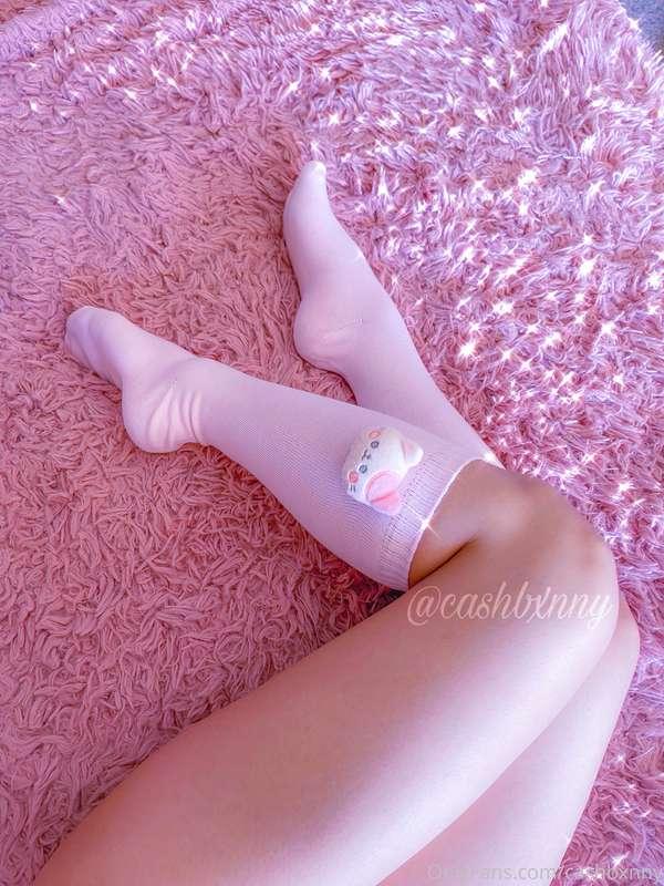 Wouldn’t hesitate to ch0ke you out with my feet and put you ..