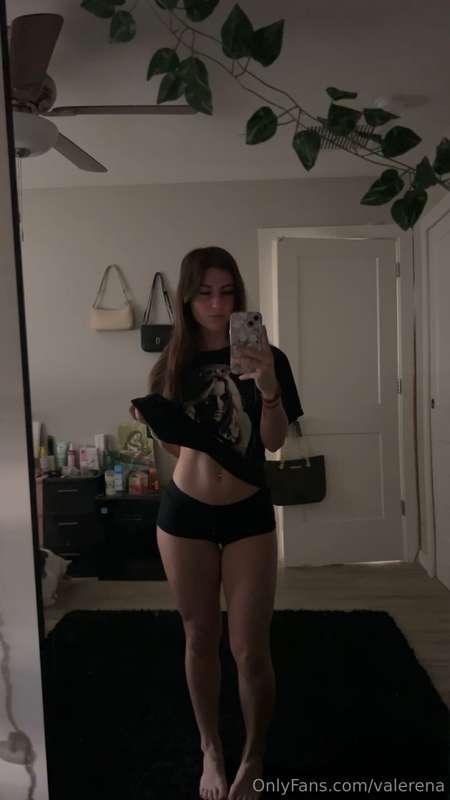 Omgggg i just realized it's humpppp dayyyy😉