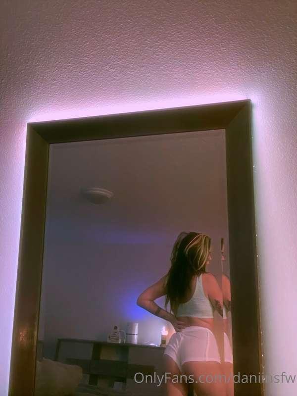 Liking my pics and being active makes me want to post so muc..