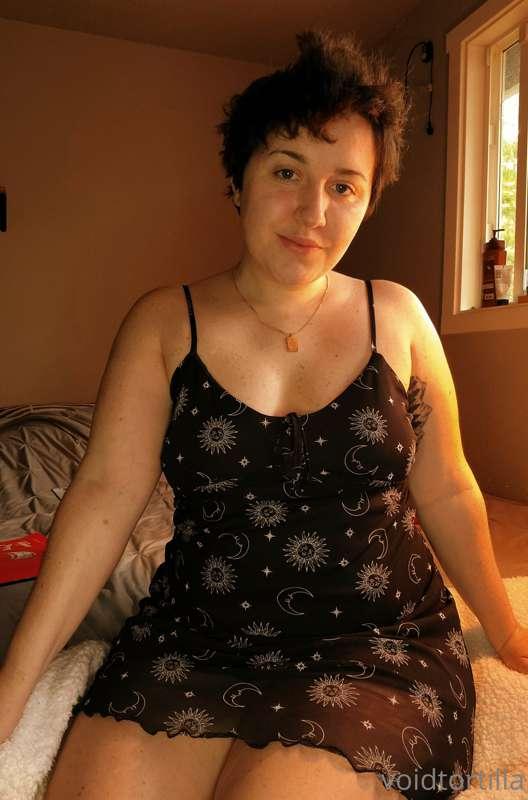 I was hoping the bedhead would go unnoticed but let's just p..